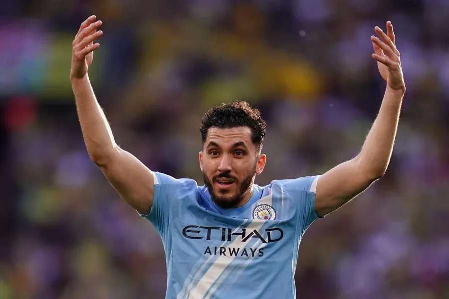 Rayan Cherki del Manchester City durante la semifinal de la Emirates FA Cup